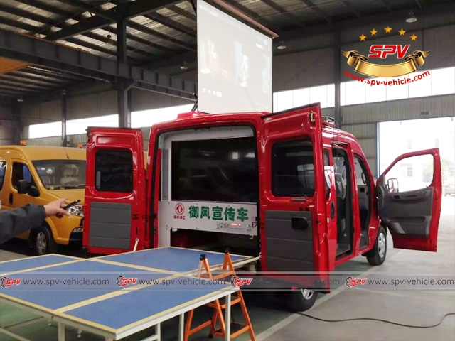Dongfeng Mini Bus Agriculture LED Show Truck -B Dongfeng Mini Bus Agriculture LED Show Truck -B
